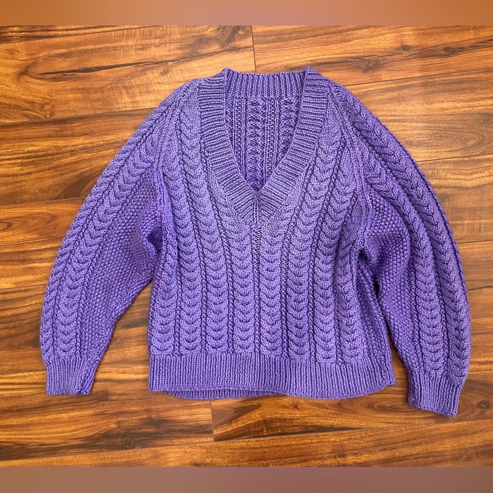 💜 Handmade bright purple cable sweater fits a size XS-S